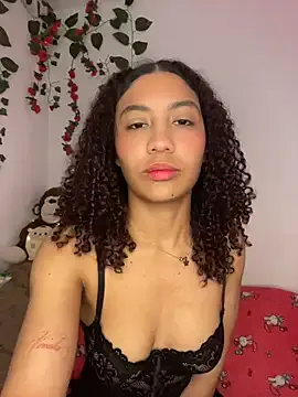 Daphnne_Curly — Full naked.