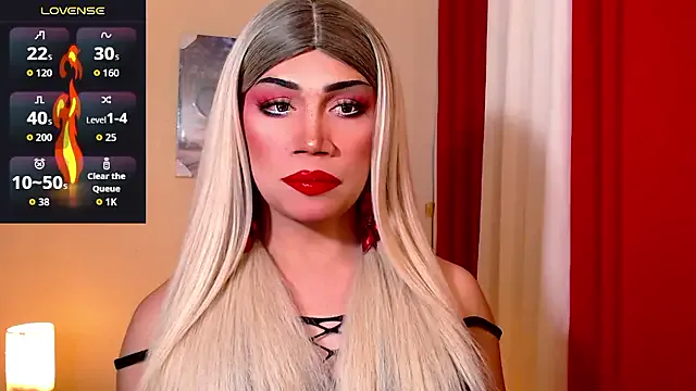 deliciousClaire on StripChat