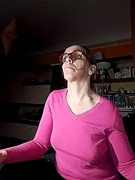 Dettybitch40 from StripChat