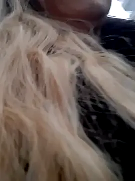 Dirtyfeelin — CUM PUBLIC