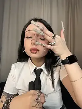 DriveThruNymphs from StripChat