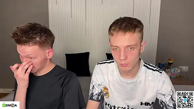 Eaton_ — show dick