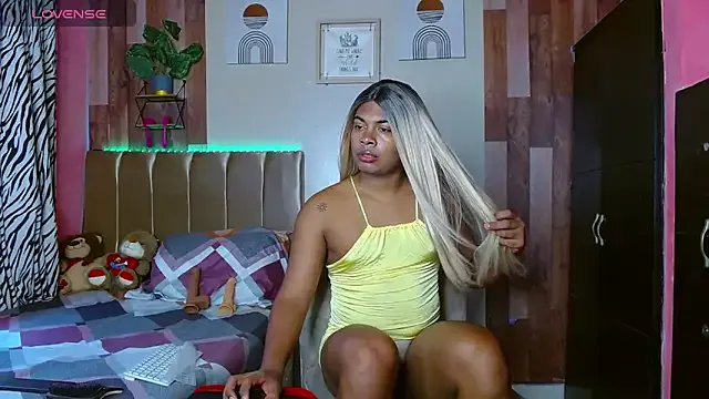 electrabrowns — Freechat on StripChat