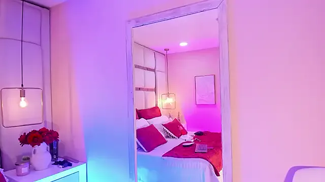 elizavenus — Ride dildo & Domi play on my clit