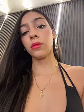 Ema_azel on StripChat