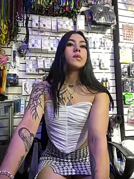 emily_24x — Private on StripChat