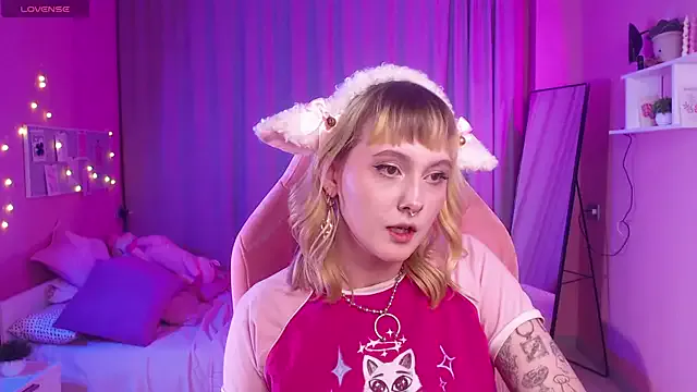 Emma_Thomps — Suck fingers +sweet moans