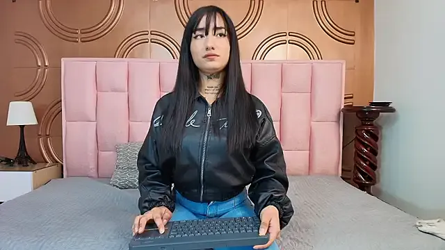 StripChat emmily_keller19 is Freechat emmily_keller19 — Ride anal toy