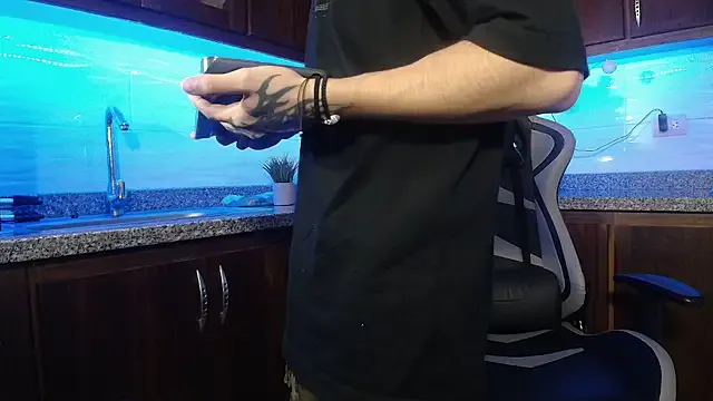 eren_jeager on StripChat