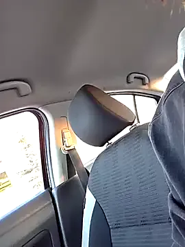 Fuckboy4public — Slut n i golden shower