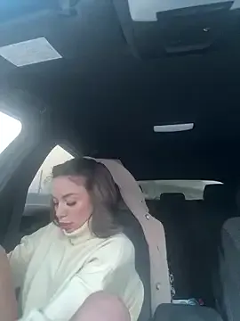 Gabriella_Hot_ — show tits and play with nipples