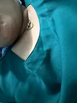 heenashai from StripChat