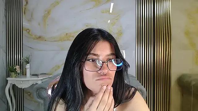 Explore Helena1_s, she wants to masturbate for you helena1_s from StripChat