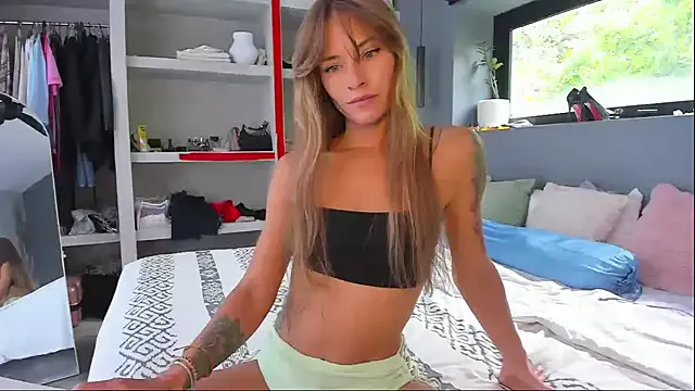 StripChat holy_khloe is Freechat holy_khloe — toplesss