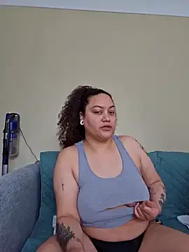 honeeyyy_pot — Fuck pssy w/ lush