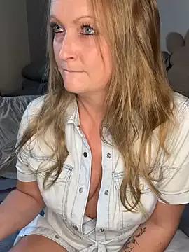 Try StripChat's HoneyBluex HoneyBluex from StripChat