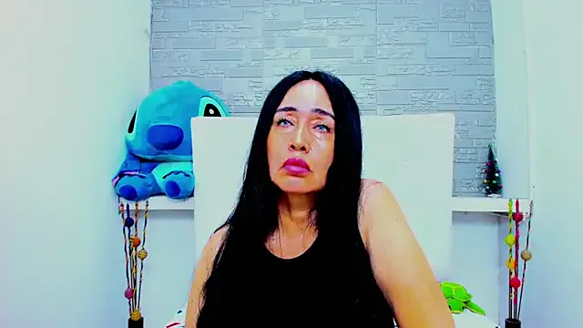 HorniestMilf — Dildo in asshole