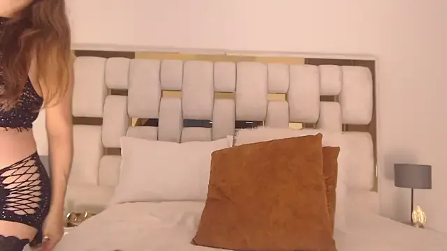 HotBellaMilf on StripChat