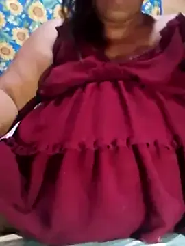 Huge_mama69 — Freechat on StripChat