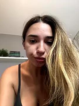 Watch ItalianGirl, they want to masturbate for you ItalianGirl from StripChat