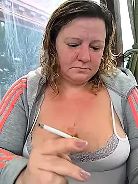 jusichka from StripChat