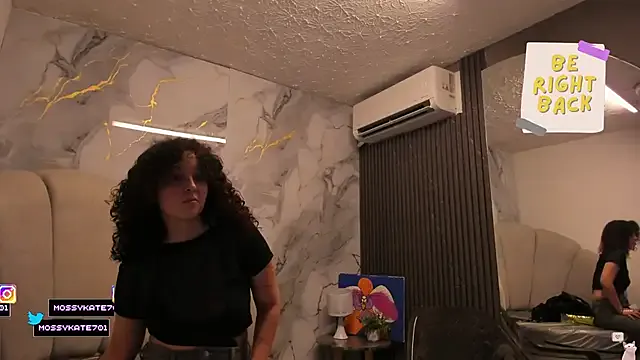 Katemoss70 — THAT LOOK IS KILLING ME 