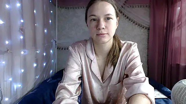 leila_bambi_ — show feet