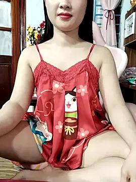 leotina on StripChat 