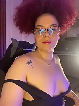 Leyah__ — Play plug anal + ct toy 3min