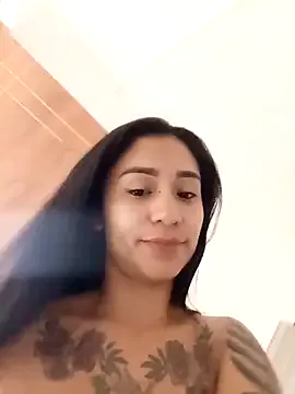 Liahdiaz_ — put my finger in my pussy