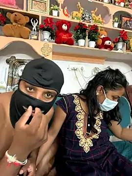 Lovlycouple1 from StripChat