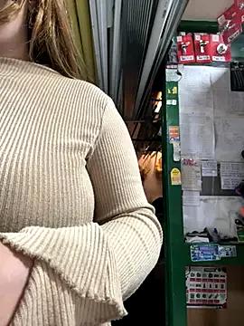 Explore StripChat's MADAME-ARLETTE MADAME-ARLETTE from StripChat