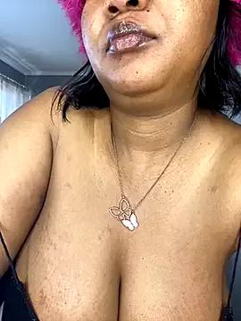 Masturbate to MayaPassion, she wants to masturbate for you MayaPassion from StripChat