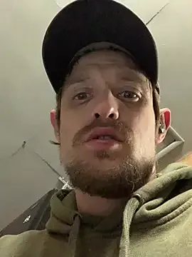 Midwestalpha on StripChat