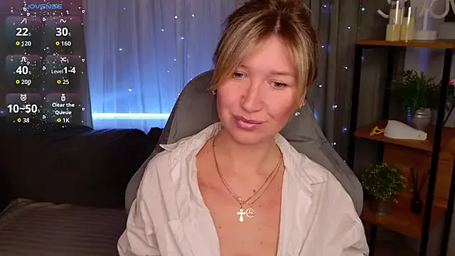 MilaBott — lick the dildo and cum in my mouth