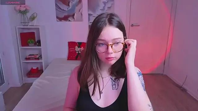 Slutty MilenaSaint wants you to fuck her body now MilenaSaint from StripChat