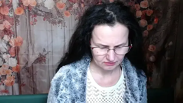 Miroslava_Happi — I need air conditioning,it's getting hot