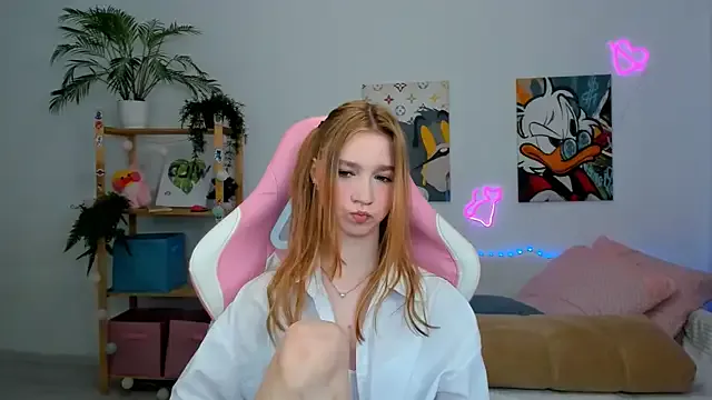 StripChat Ophelia_Jay is Freechat Ophelia_Jay — llegs shaking orgasm