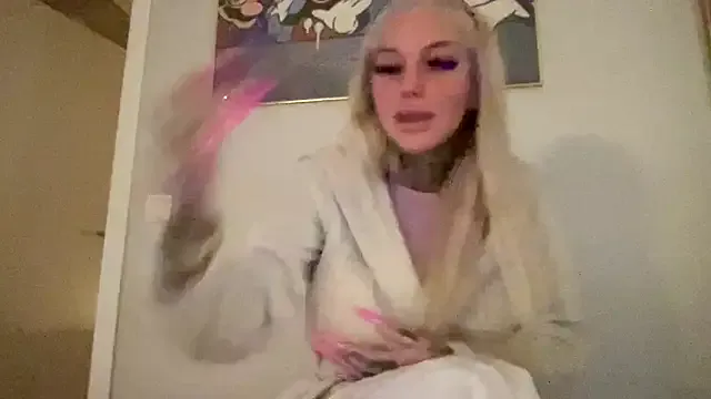 paulinaalatalo — Sit in underwear one live 