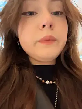 Peachy_Dream from StripChat