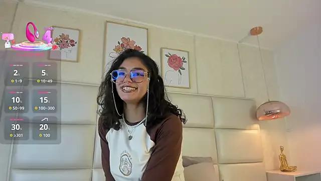 Puffy_Hearts from StripChat