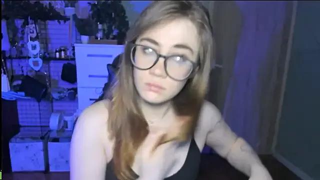 PureHeartt_ from StripChat