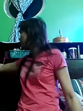 QueenSoreal from StripChat