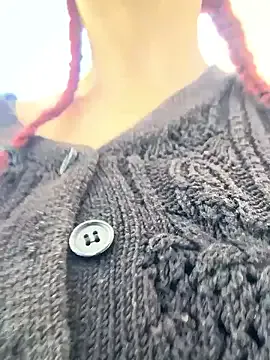 raen001 — Expose my naked boobs 