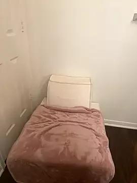 RawHoneyTrap from StripChat