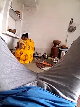 RAYI_Queen_3 from StripChat