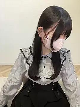 Reina_cute_00_ from StripChat