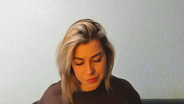 StripChat Roxi_Joy is Private Roxi_Joy — make me happy