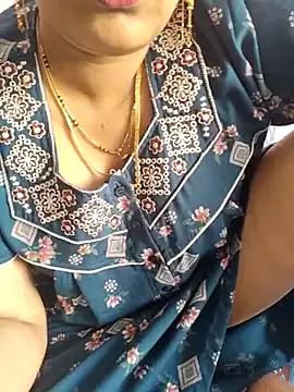 Discover cute camwhore Samitasharma samitasharma from StripChat