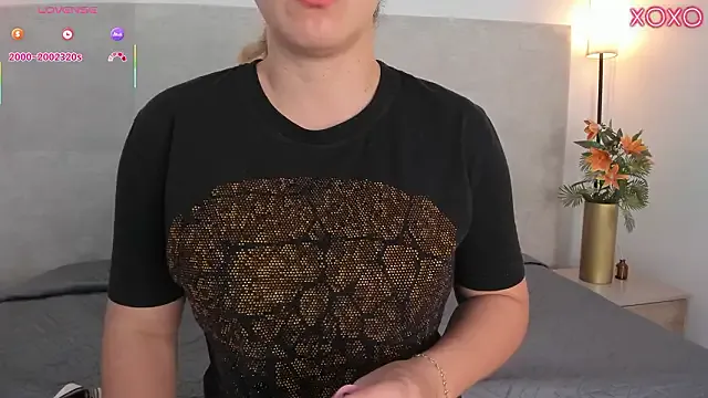 Saori_newman — CAMELTOE